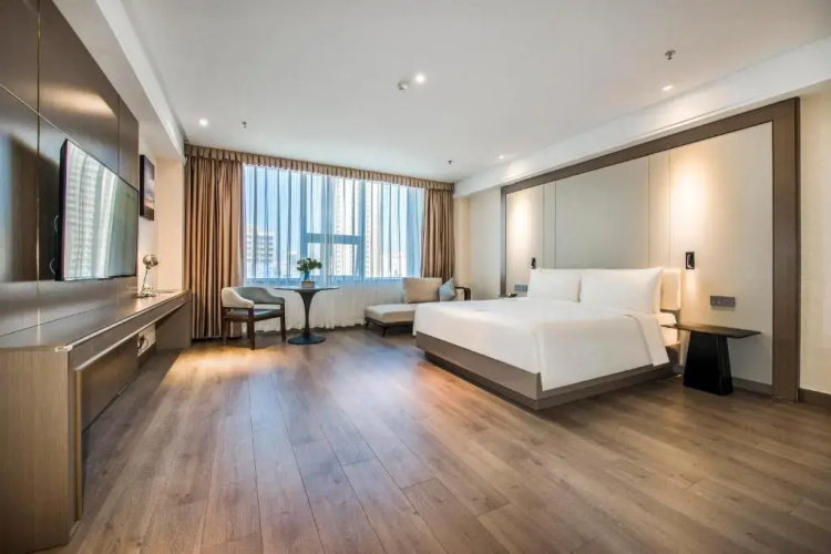 Yangjiang Jiangcheng Junyi Square Atour X Hotel