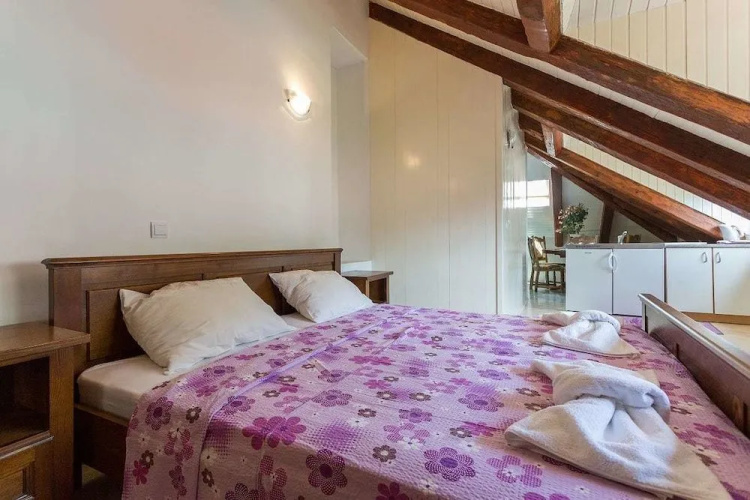 Gradac Apartment