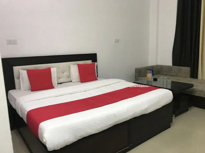 Hotel Akash Ganga by OYO Rooms