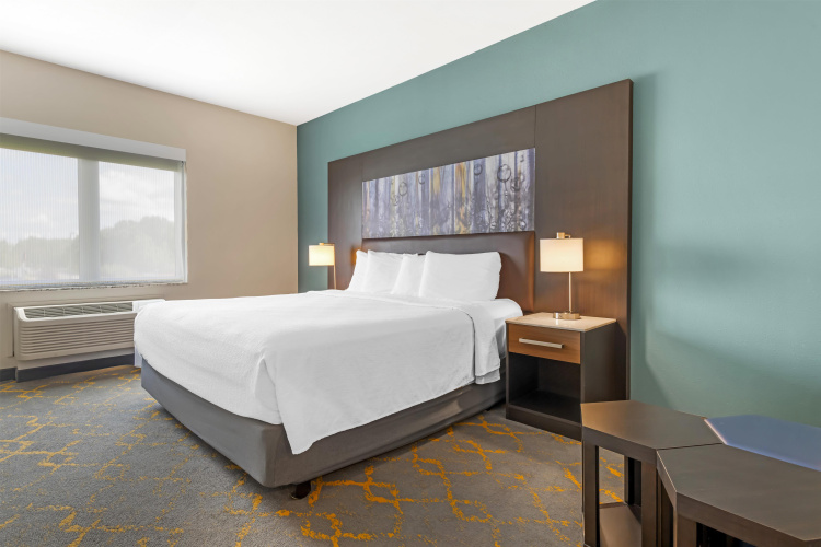 Best Western Plus Isanti