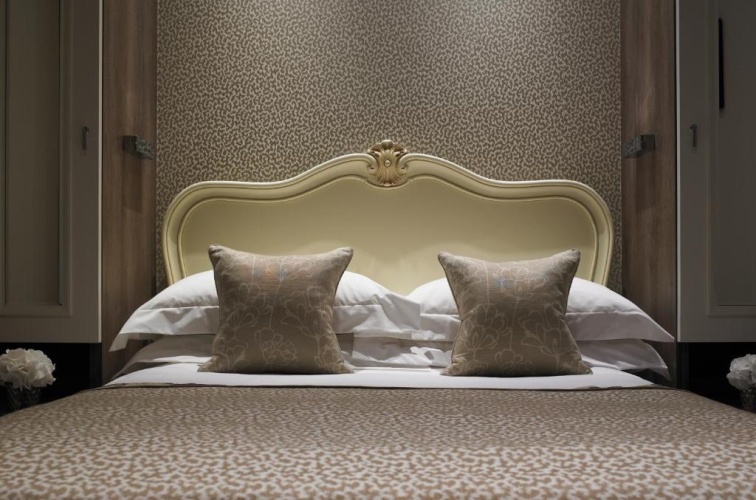 2 Bedrooms Suite
