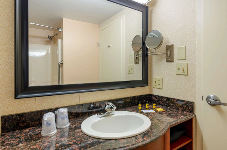 Best Western Plus Inn at Valley View photo 9