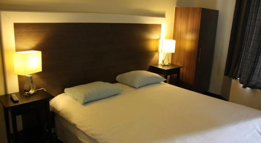 Hotel Sansa