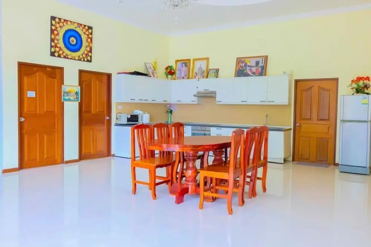 4 Bedrooms Standard room