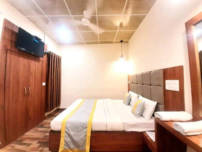 Luxmi Hotel