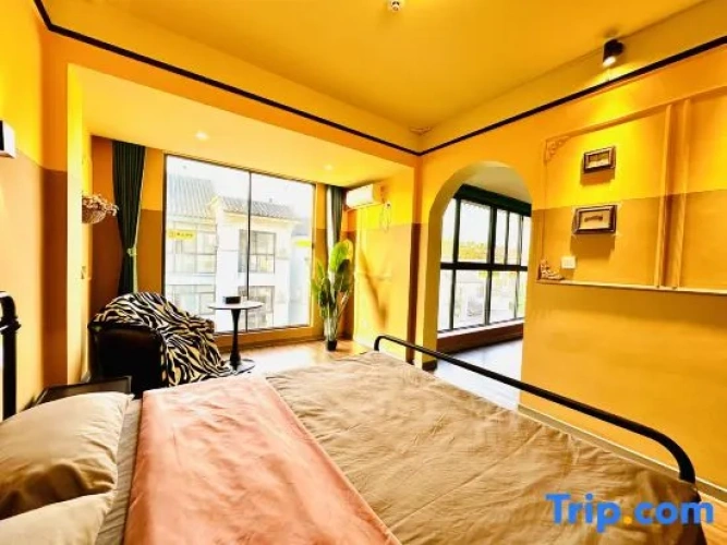Luxury Attic Suite