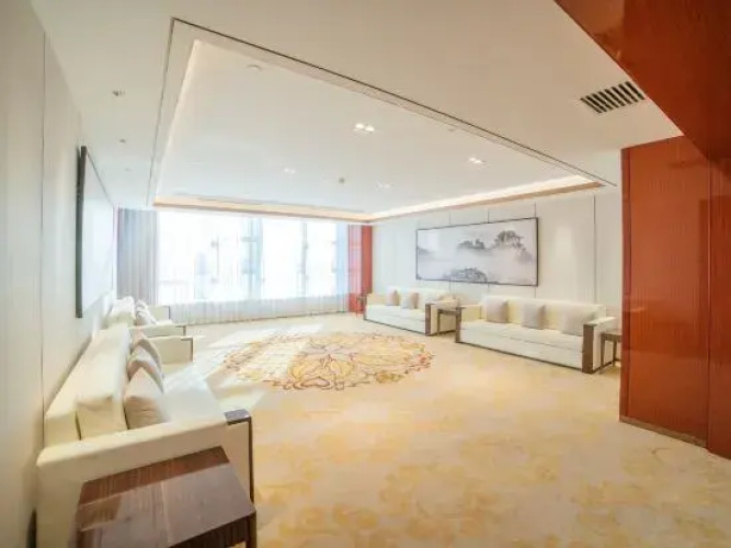 Changchun Skyscraper Century Hotel