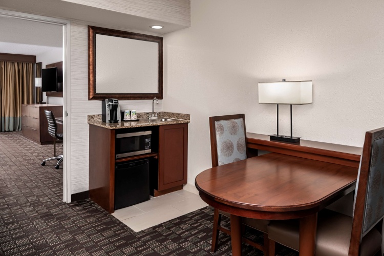 Embassy Suites by Hilton Nashville Airport photo 7