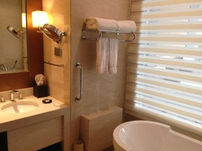 Cyts Greentree Eastern International Hotel