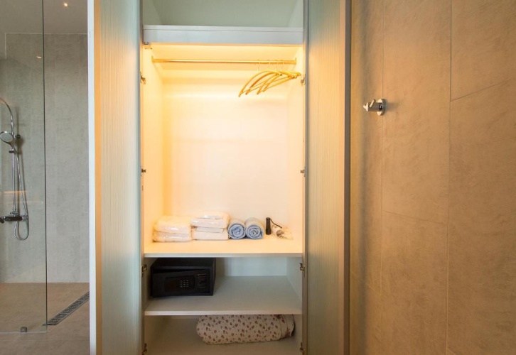 2 Bedrooms Villa