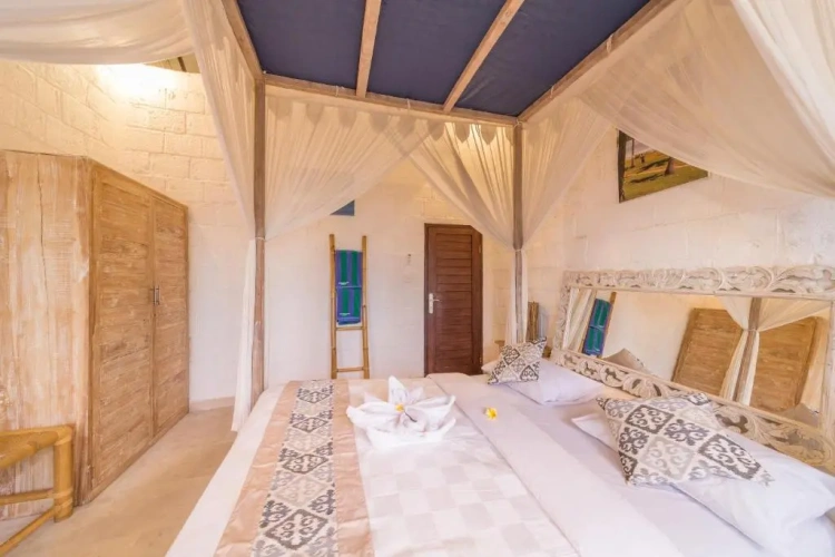 Standard Double room with view