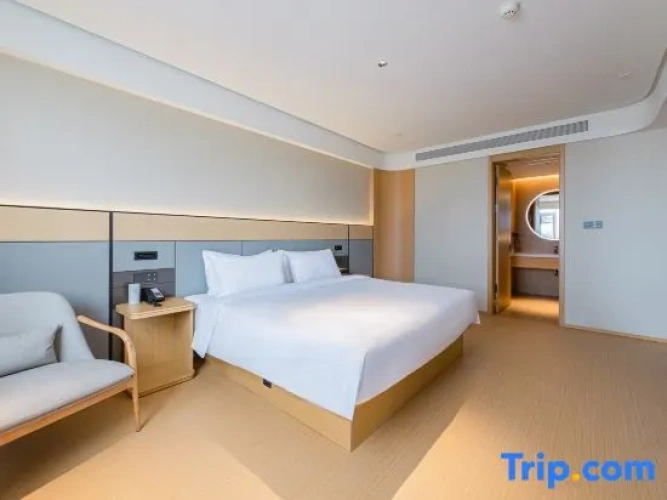 Deluxe Family Suite