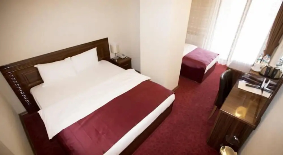 Resmina Hotel