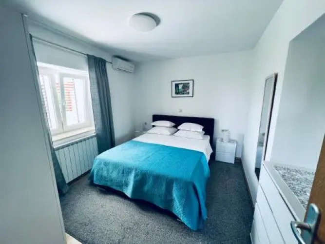 Jakov Apartments