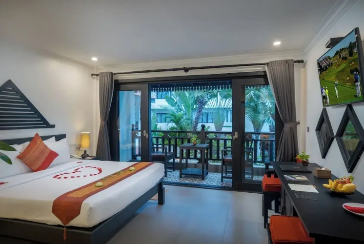Standard Double room with balcony and with pool view