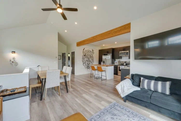 2 Bedrooms Cottage with balcony