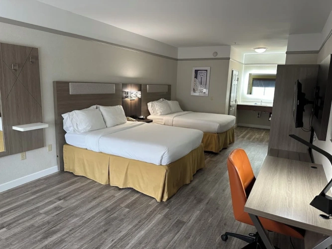 Standard Quadruple room