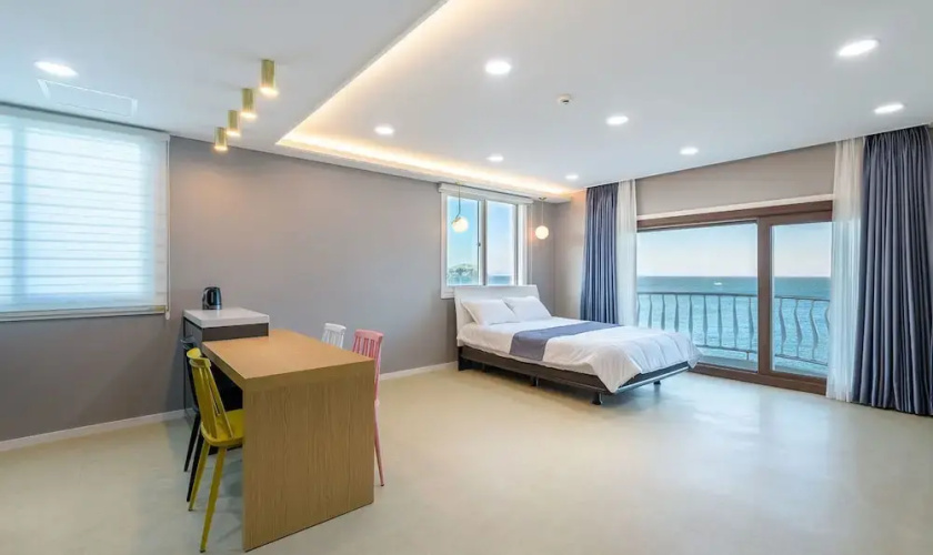 Sunrise Castle Pension
