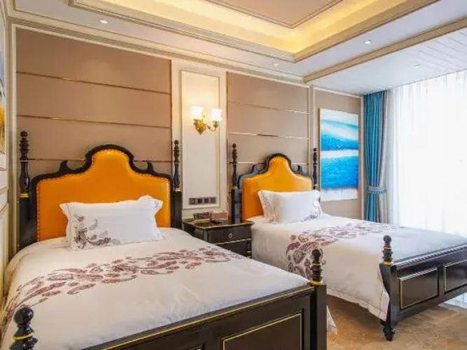 Deluxe Villa Boutique Hostel