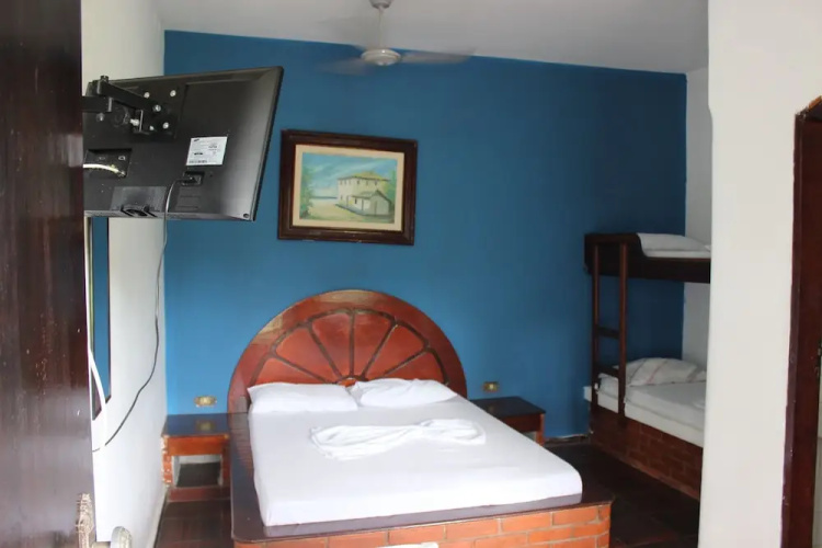 Iate Park Hotel