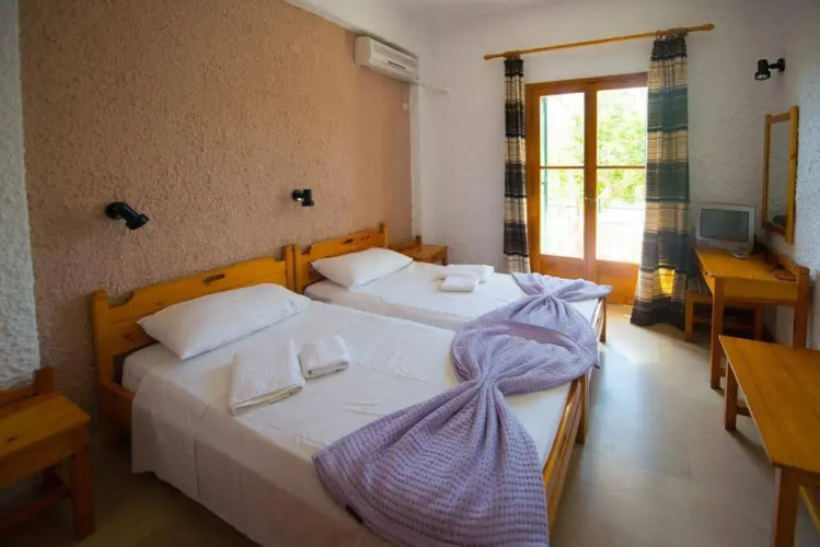 Marie Hotel