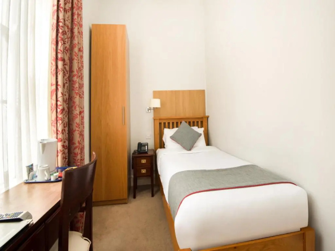 The Regency, Clifton Bristol by Belvilla