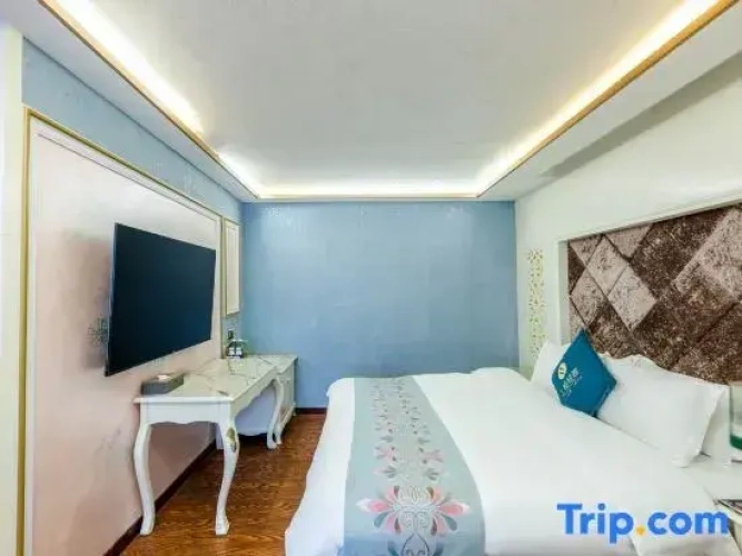 Standard Double room with river view