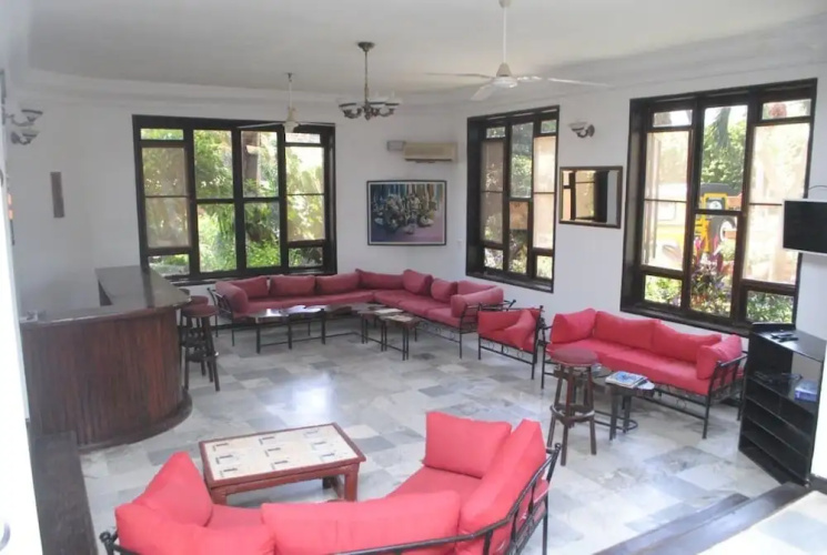 Roc Heights Lodge