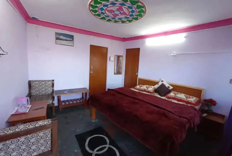 Goroomgo Ananda Homestay Kausani