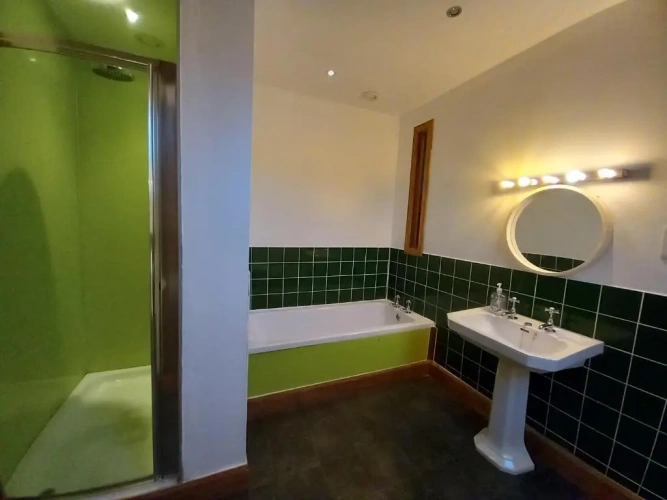 2 Bedrooms Twin Apartment