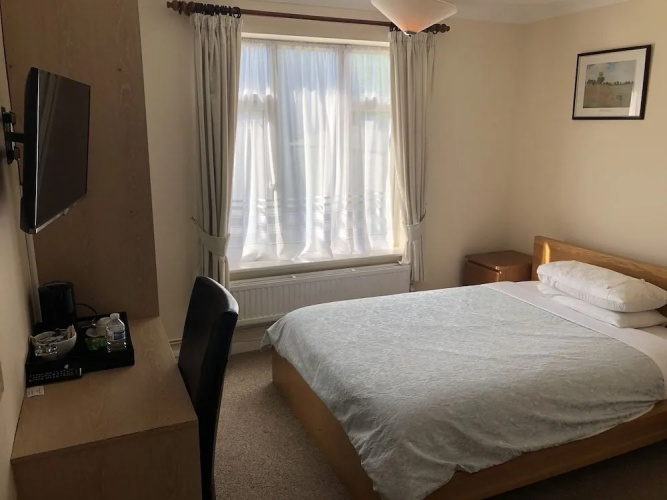 White Gates Hotel