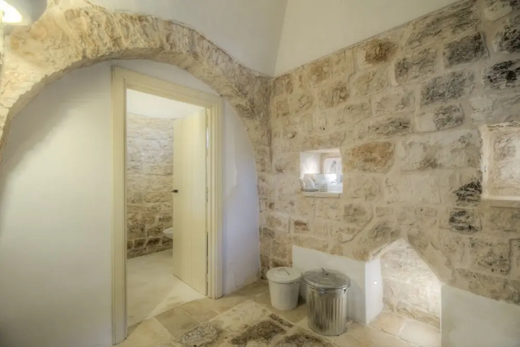 Trullo Pagliaro Cisternino by Typney