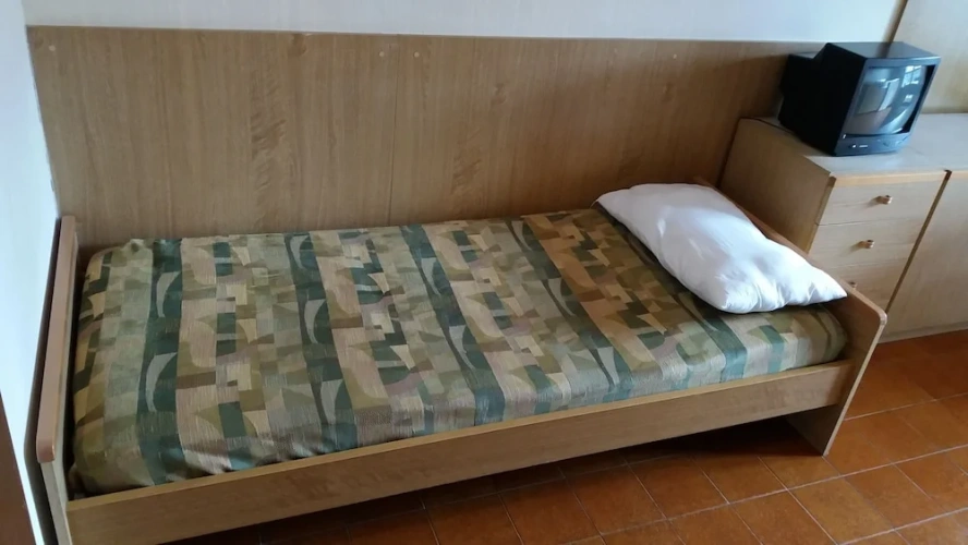 1 Bedroom Apartment with pool view