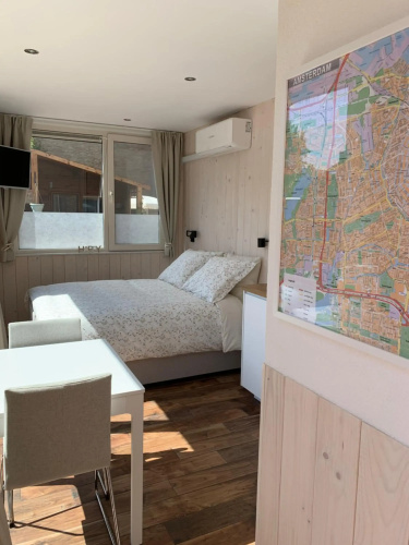 B&B Diemerplein
