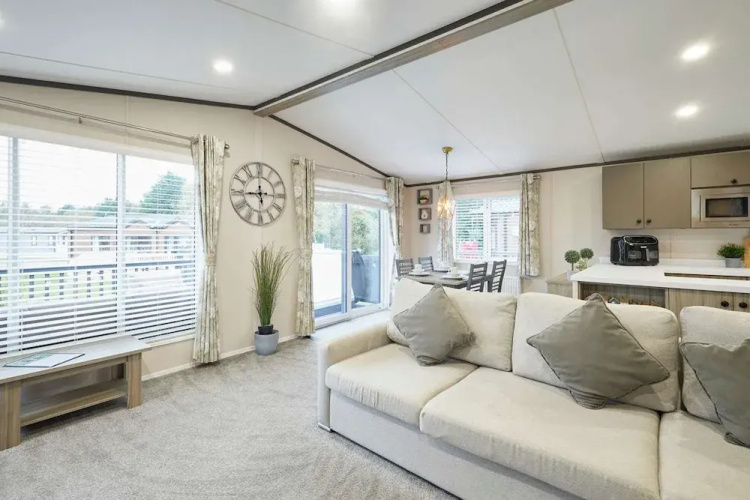 Host Stay 20 Sandy Lane