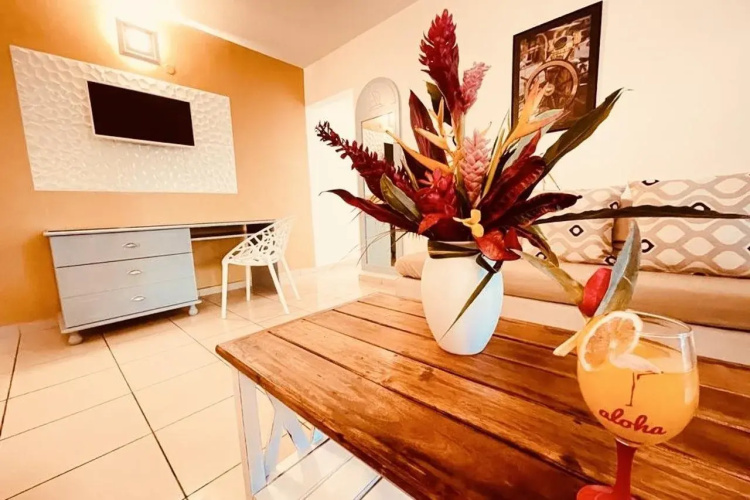Tropicana Suites