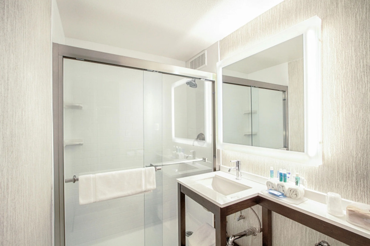 Holiday Inn Express San Diego Downtown photo 11