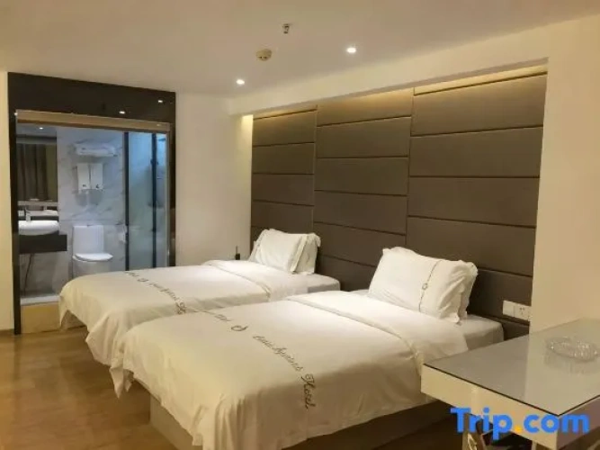 Standard Twin Family room