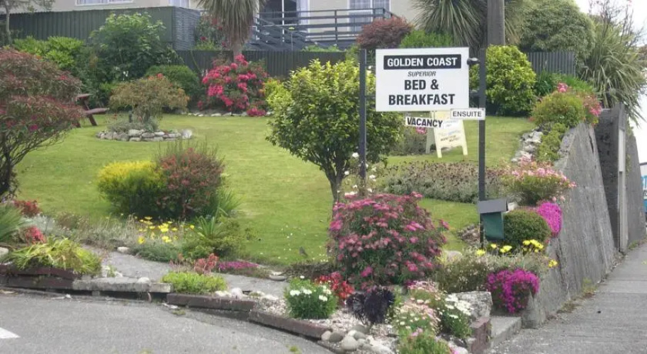 Golden Coast Bed  Breakfast