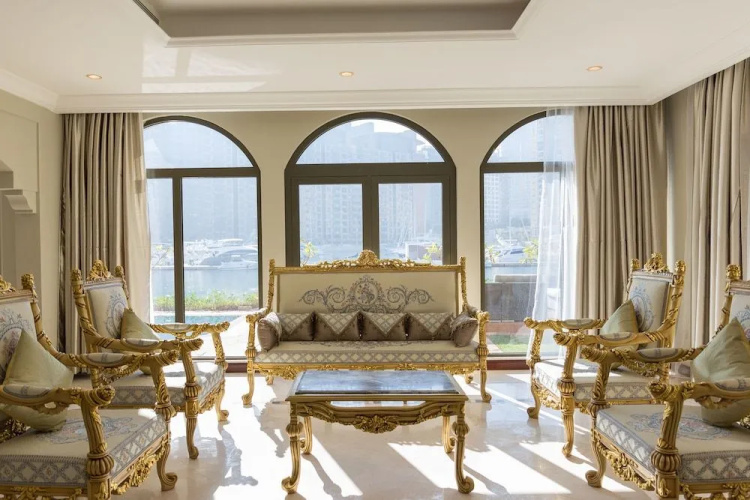 Bravoway Villa A29 in Palm Jumeirah