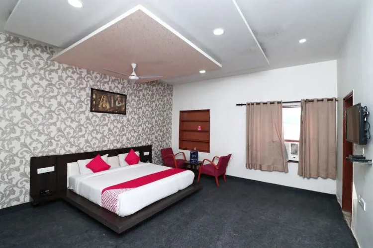 Hotel Moti Dungri Palace