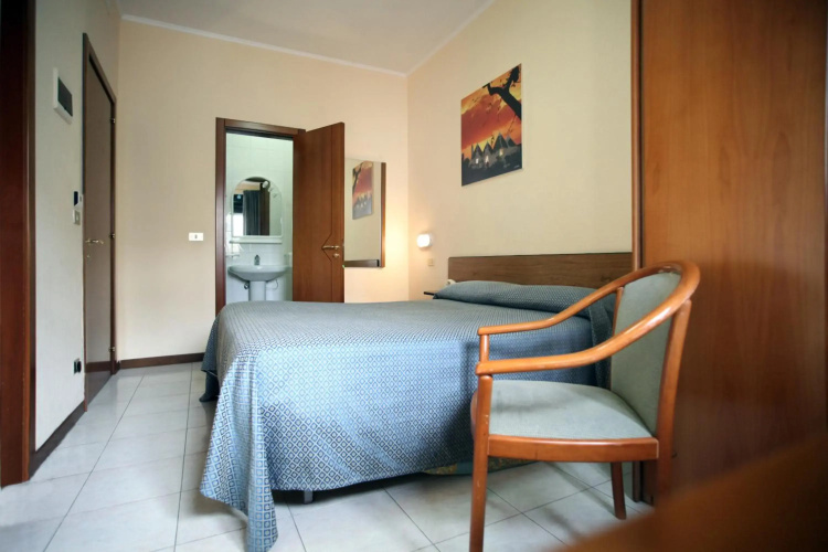 Cristal Hotel Bari