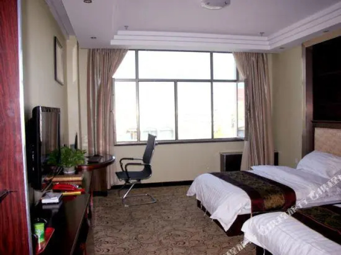Xinhua Century Hotel