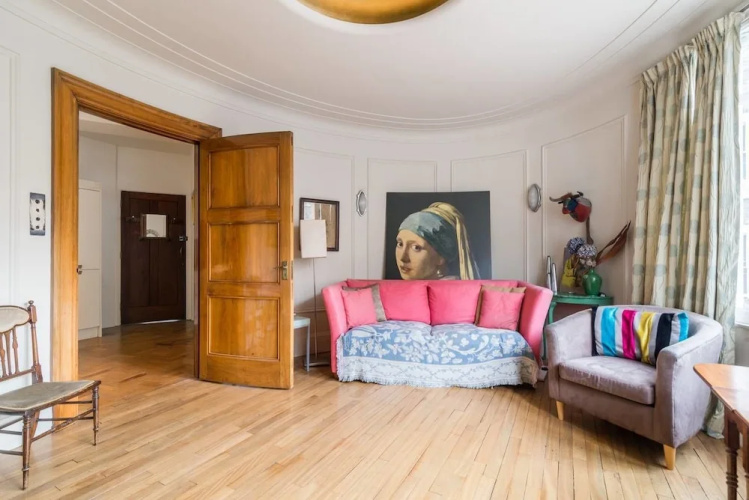 Catching Unique 1 Bedroom Apartment
