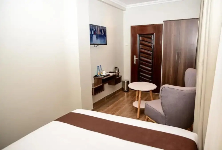 La Beila Hotel Meru
