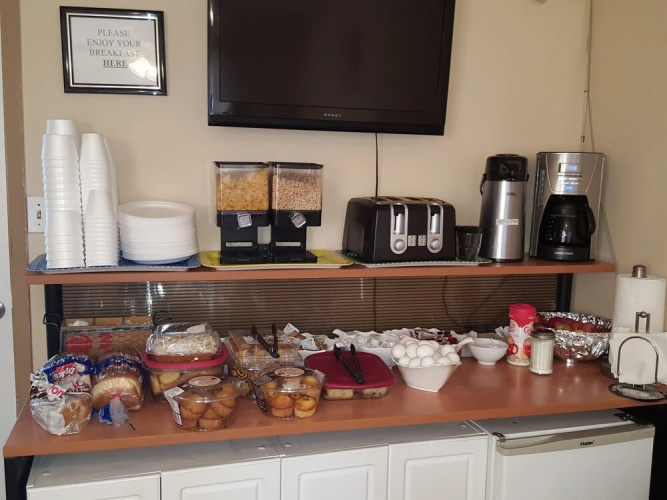 Niagara Inn & Suites