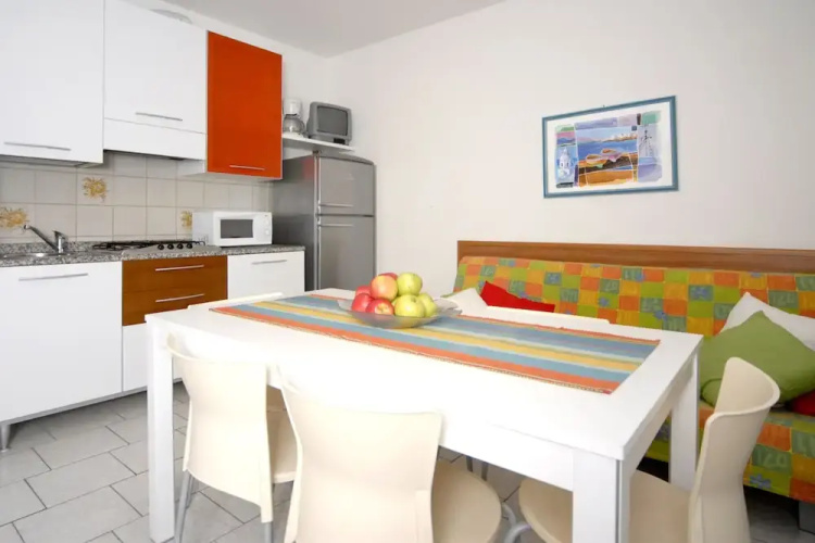 Seaside Escape Flat for up to 6 Guests