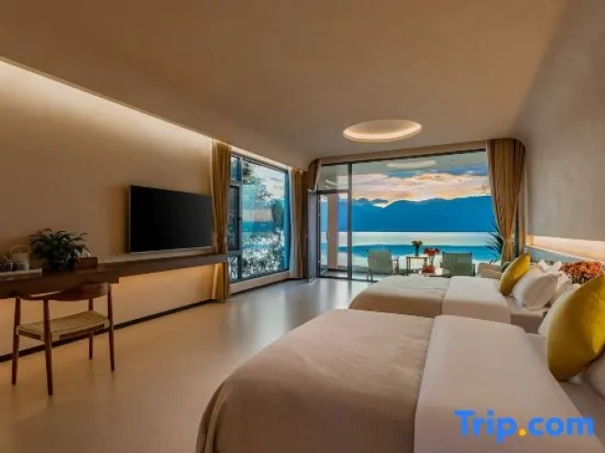 Deluxe Twin Family room with sea view