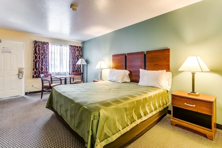 Deluxe Double Suite
