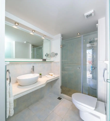 Standard Triple room with balcony
